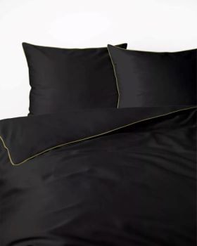 big_posciel-satynowa-160x200-czarna-z-lamowka-mako-satin.jpg